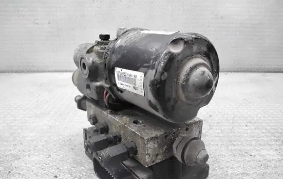 Volkswagen Sharan ABS Pump 7M0907379 7M0614111B