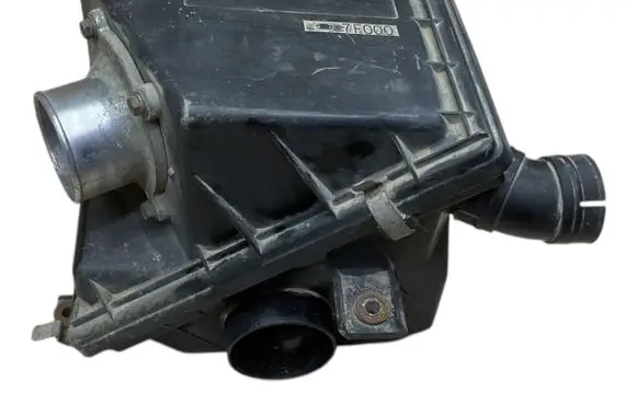 Ford Maverick Air filter box 7F000