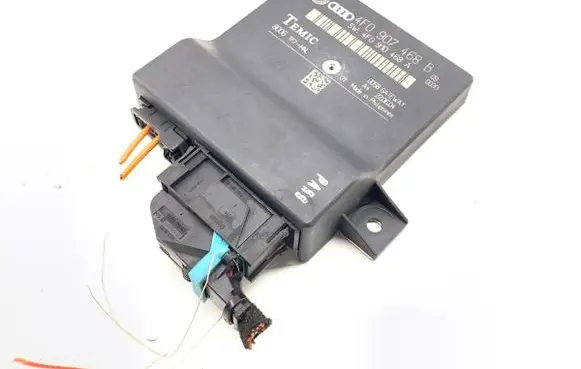 Audi A6 S6 C6 4F Gateway control module 4F0907468B