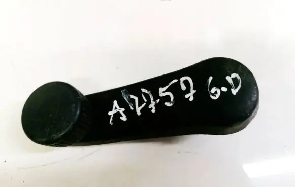Volkswagen PASSAT B4 Front door window winding handle 3A0837581
