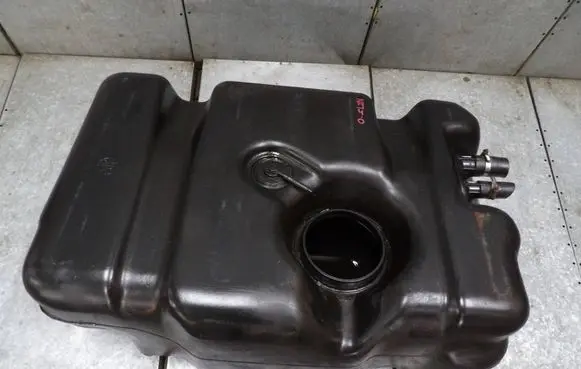 Jeep Grand Cherokee Fuel tank 52100234