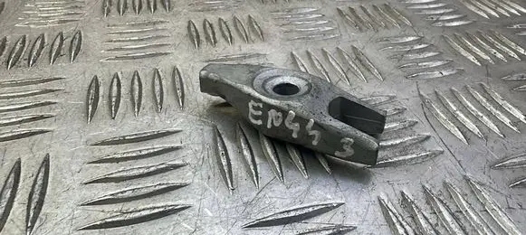 Opel Astra K Fuel Injector clamp holder 