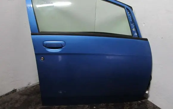 Mitsubishi i-MiEV Front door