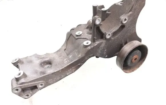 Generator/alternator bracket