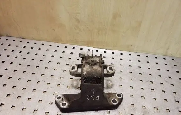 Peugeot 508 Gearbox mount