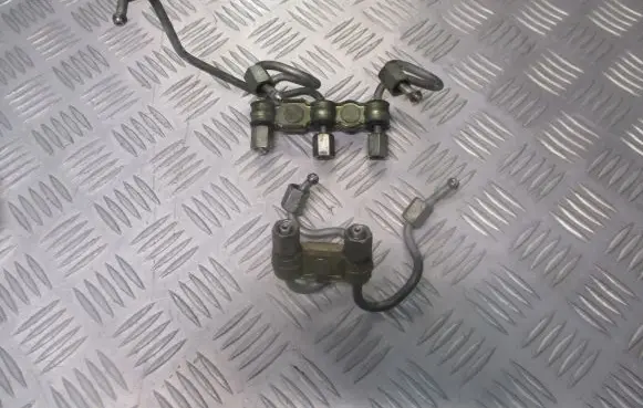 Toyota Yaris Fuel line pipe