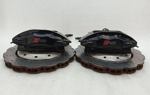 Audi R8 42 Rear brake caliper 420615406J