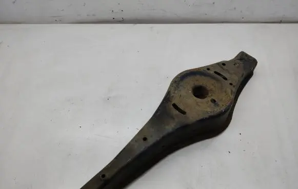 Volkswagen Tiguan Rear upper control arm/wishbone