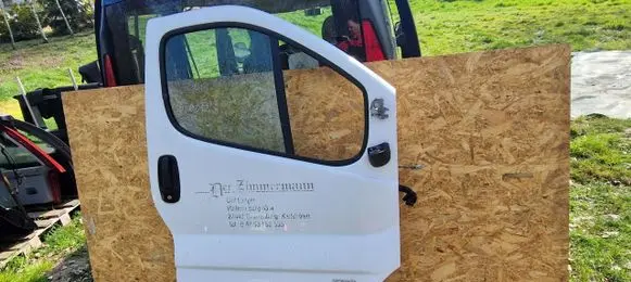 Opel Vivaro Front door DPR012