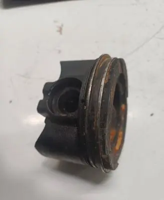 Mercedes-Benz E W238 Piston 082318