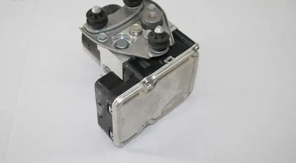 Porsche Cayenne (92A) ABS Pump 7P0907379T