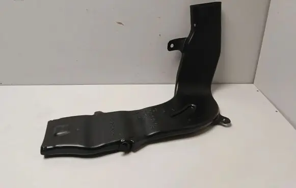 BMW i4 Cabin air duct channel 7946048