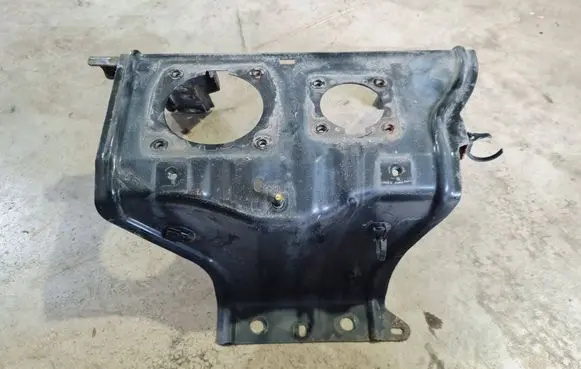 Other engine bay part