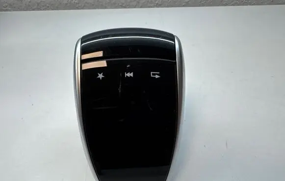 Mercedes-Benz C W205 Central console control unit A2059009927 A2C12872100 A800533929