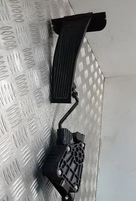 Honda Accord Accelerator throttle pedal 1988007740