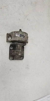 Citroen Jumper Engine mount bracket 1327479080
