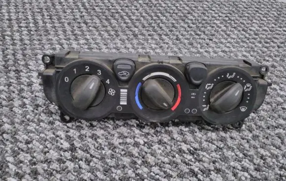 Ford Transit Climate control unit GK2T18549AE