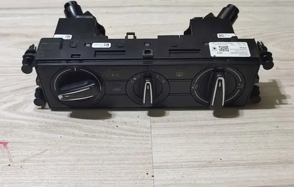 Skoda Scala Climate control unit 654820045D