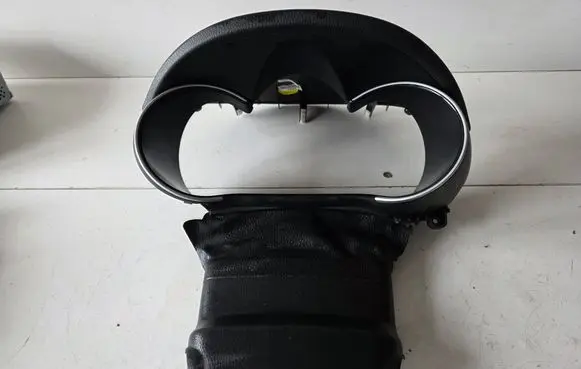 KIA Sorento Dashboard trim 848382P905 848522P305
