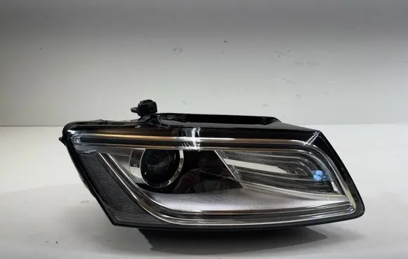 Audi Q5 SQ5 8R Headlight/headlamp 8R0941006C