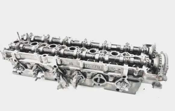 BMW 3 E46 Engine head 2246875 22468759