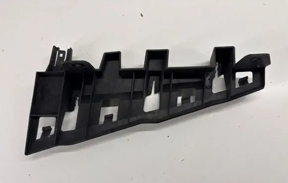 Chevrolet Camaro Rear bumper mounting bracket 84035465 23366571