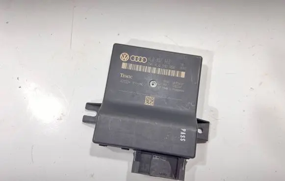 Audi Q7 4L Gateway control module 4L0907468