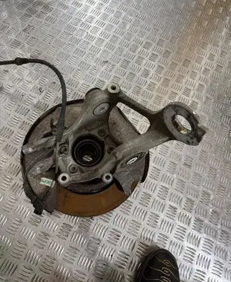 Porsche Macan (95B) Rear wheel hub spindle/knuckle 8R0505436C