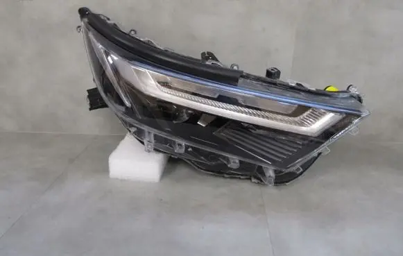 Toyota RAV 4 (XA50) Headlight/headlamp
