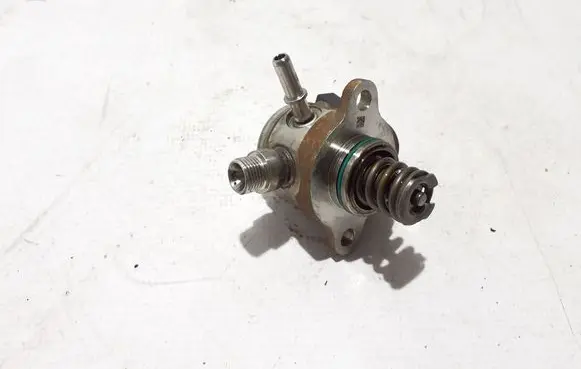 Volkswagen Taigo Fuel injection high pressure pump 05E127027A
