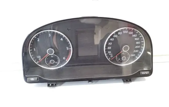 Volkswagen Touran II Speedometer (instrument cluster) 1T0920881A
