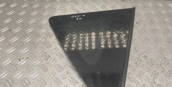Toyota Verso Rear side window