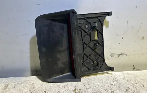 Dodge Challenger Third/center stoplight 05028782AD