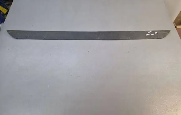 Toyota Auris E180 Front bumper lip 