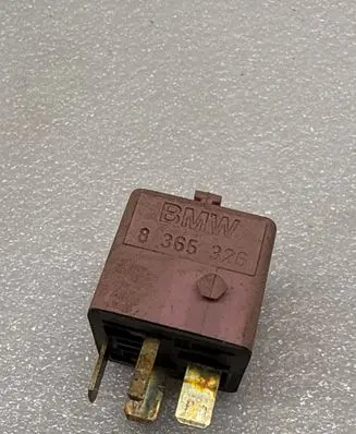BMW 5 E34 Other relay 8365326