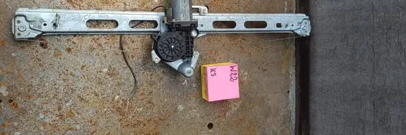 Mercedes-Benz CLK A208 C208 Front door window regulator motor 101745768 768 A2087200346