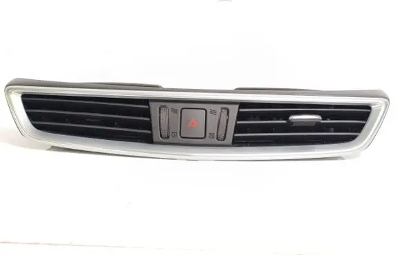 Nissan Qashqai Dash center air vent grill 687504EA0B 68750HV50A