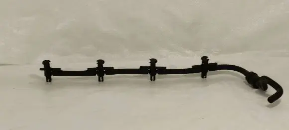 Volkswagen PASSAT B6 Fuel return line/hose CKR2136300