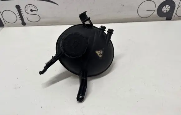 Mercedes-Benz SL R231 Coolant expansion tank/reservoir A2315000049