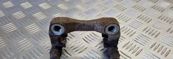 Volkswagen Golf VI Brake caliper pad carrier rear 