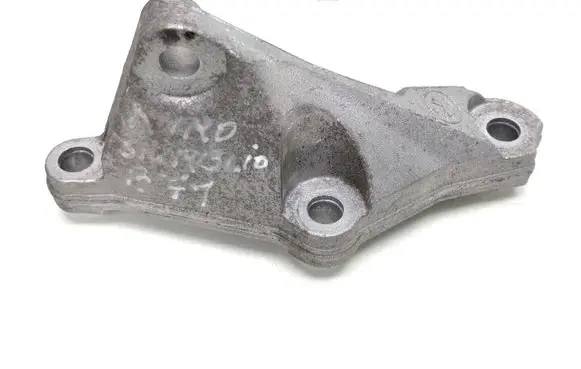 BMW 5 F10 F11 Fuel pump bracket 7810698 13517810698
