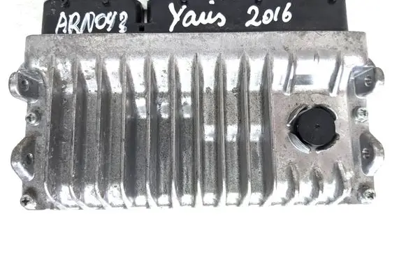 Toyota Yaris Engine control unit/module 896610DT20 MB2756002781