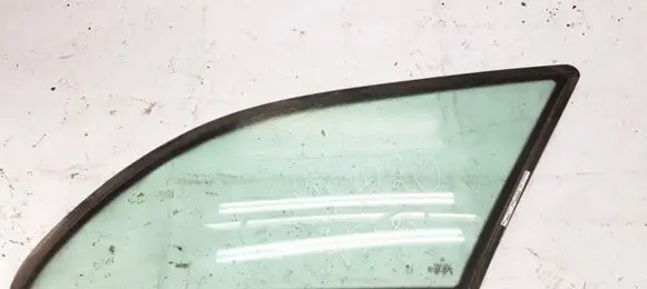 Mercedes-Benz C W202 Rear side window