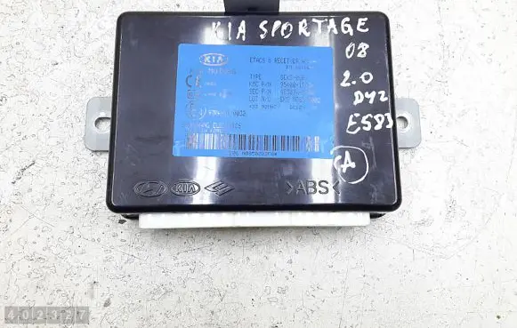 KIA Sportage Engine control unit/module 954001f600