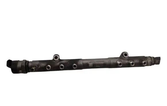 Volvo XC90 Fuel main line pipe 31259011 0445215023 30777576