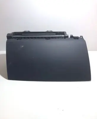 Glove box