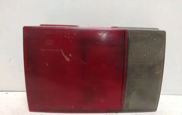 Tailgate rear/tail lights