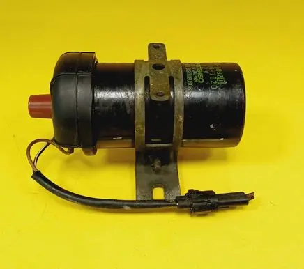 Suzuki Swift Cultus High voltage ignition coil 3341060B20 33410-60B20