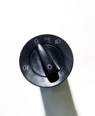 Volkswagen PASSAT B5 Light switch 1C0941531