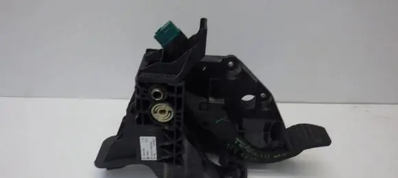 Opel Vivaro Brake pedal 465010176R